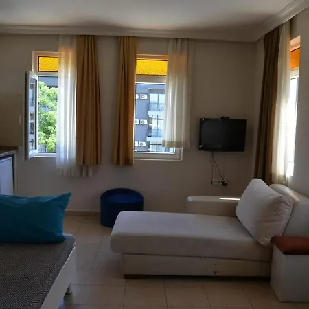 Safari Suit N-7 Apartmán