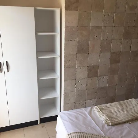 Safari Suit N-7 Apartmán